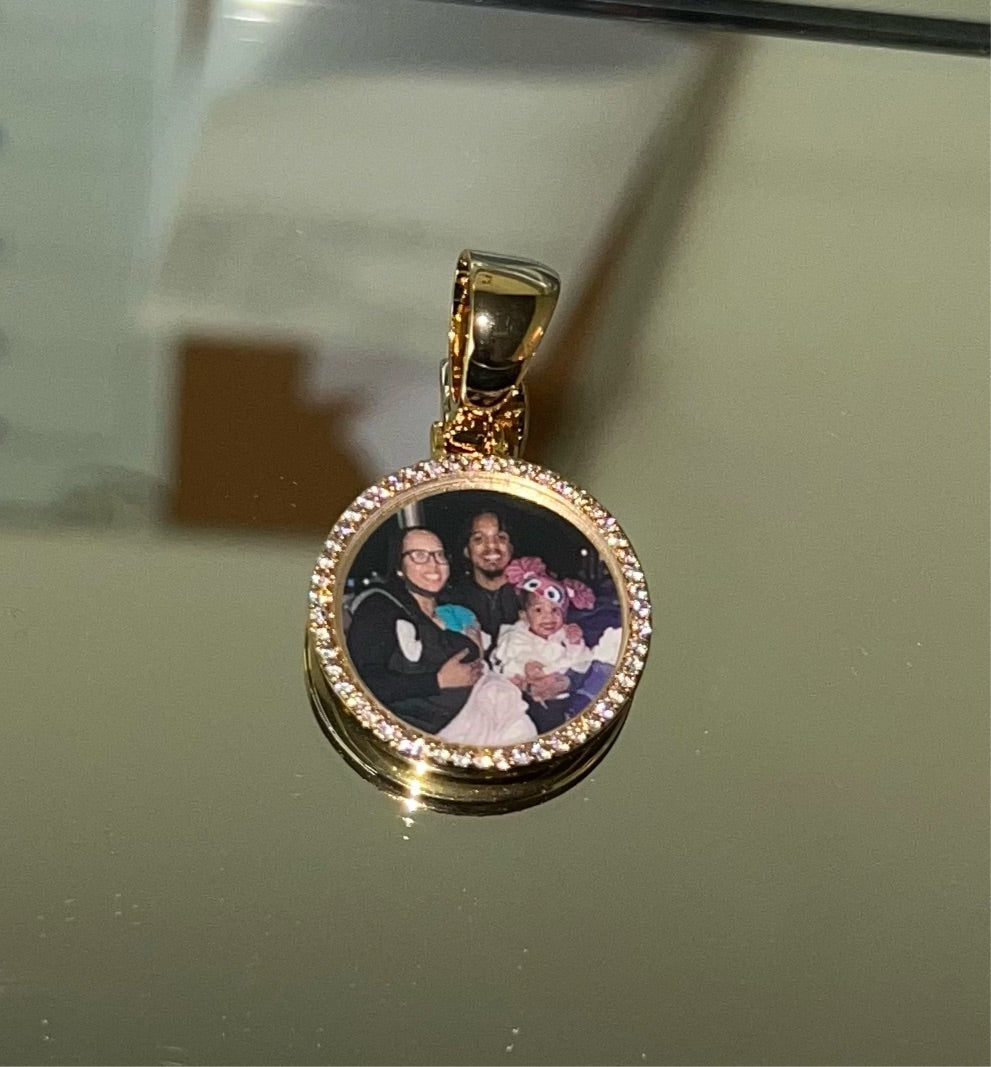 XS Icy Photo Pendant